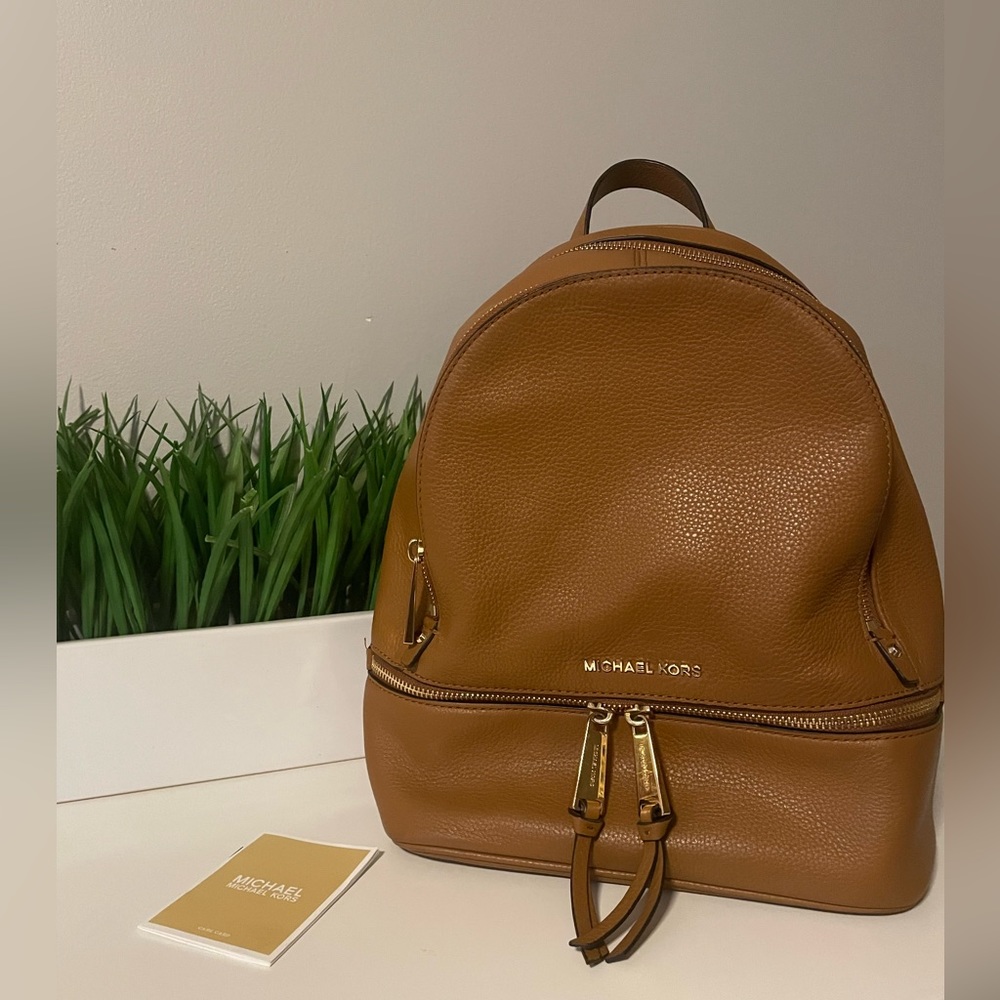 MICHAEL Michael Kors Rhea Medium Leather Backpack